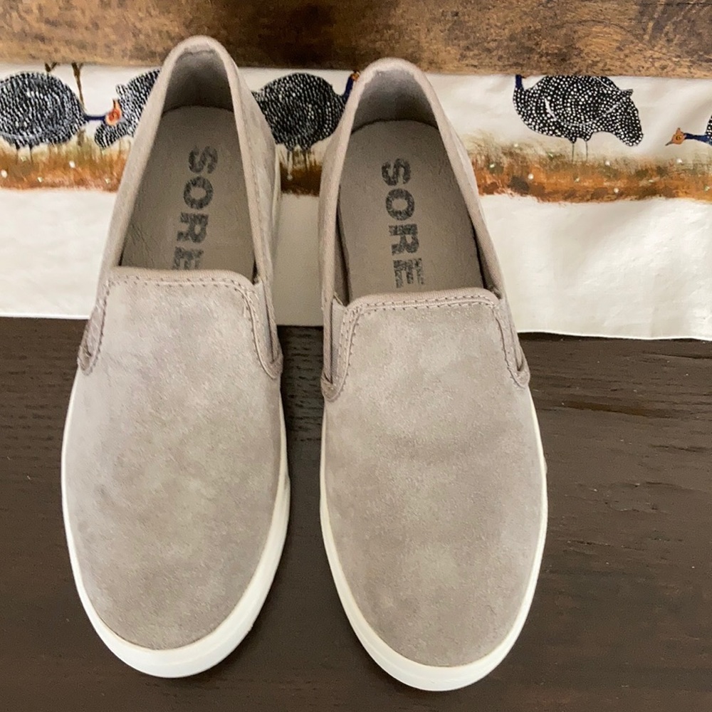 NWOT SOREL suede shoes
